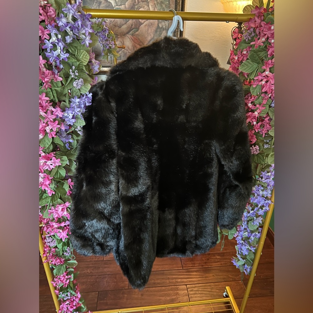 Hillmoor of New York Faux Mink Coat, Size: 14 in Brown/Black. - Picture 2 of 5